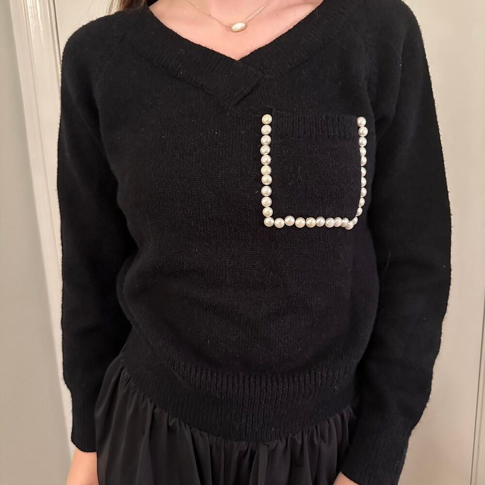 Only one Women's Black and White Jumper